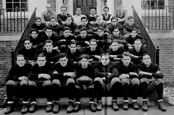 Group photo of the 1933 Lyndon Institute football team. 